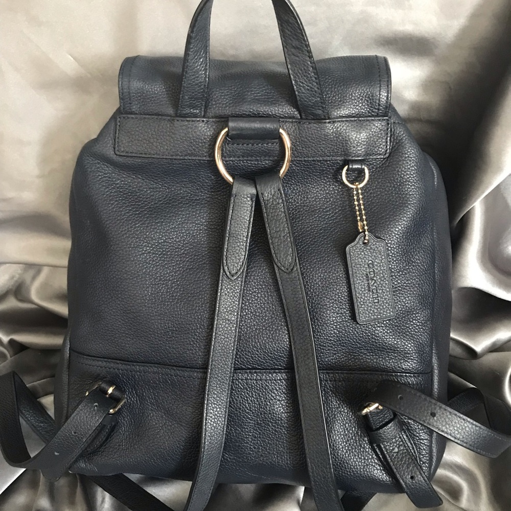 Coach Turnlock Rucksack Leather Backpack Navy - Picture 2 of 6